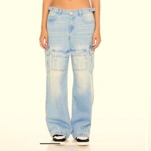 Forever 21 Premium Wide-Leg Cargo Jeans-Relaxed Fit Straight leg, size 28 New!!